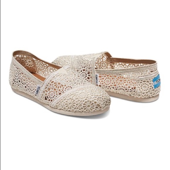 toms crochet slip on
